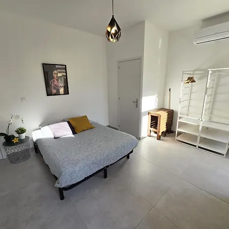 Gregbnb - 23m2 - Climatise -10min Gare - 5 *